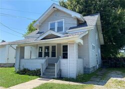 Pre-foreclosure in  ERIE ST N Massillon, OH 44646