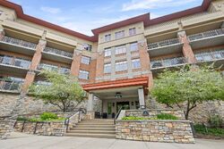 Pre-foreclosure in  Prairie Park Dr  Wheeling, IL 60090