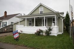 Pre-foreclosure in  Lillie St Chillicothe, OH 45601