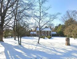 Pre-foreclosure in  Walnut Grove Rd Memphis, TN 38117
