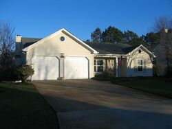 Pre-foreclosure in  Waterpump Cir Virginia Beach, VA 23456