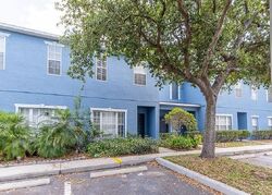 Pre-foreclosure in  Lake Rochester Ln Gibsonton, FL 33534