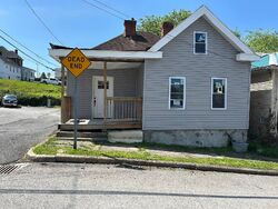 Pre-foreclosure in  6th St Fairmont, WV 26554