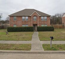 Pre-foreclosure in  Cedarwood Dr Cedar Hill, TX 75104