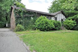 Pre-foreclosure in  Benzing Rd Antioch, TN 37013