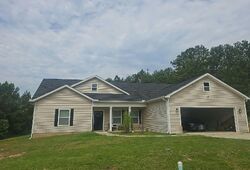 Pre-foreclosure in  Cole Dr Macon, GA 31217