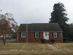 Pre-foreclosure in  14TH ST Newport News, VA 23607