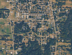  Howard St Ne, Hartville OH