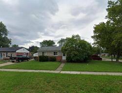  Beaconsfield St, Clinton Township MI