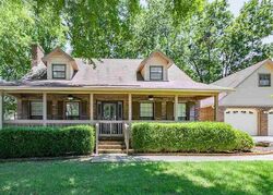Pre-foreclosure in  Leighsdale Ave Sw Decatur, AL 35603