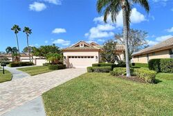 Pre-foreclosure in  Castellon Ct Sarasota, FL 34238