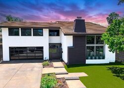 Pre-foreclosure Listing in La Tierra Ln YORBA LINDA, CA 92886