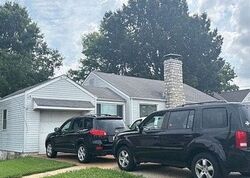 Pre-foreclosure in  Theiss Rd Saint Louis, MO 63128