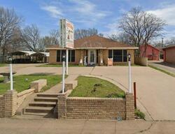 Pre-foreclosure in  N Westmoreland Rd Dallas, TX 75211