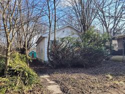 Pre-foreclosure in  Maryland St Gary, IN 46409