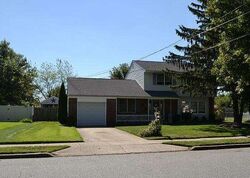 Pre-foreclosure in  Sheridan Dr Gibbstown, NJ 08027