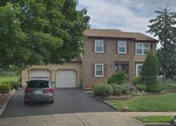  Patriot Ct, Edison NJ