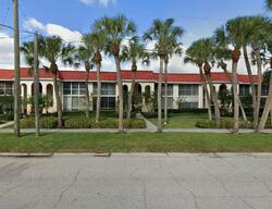 Pre-foreclosure in  Avenida Messina  Sarasota, FL 34242
