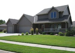 Pre-foreclosure in  Parkview Dr Fremont, NE 68025