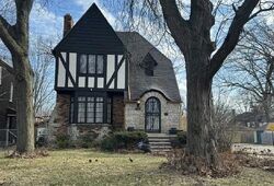 Pre-foreclosure in  Kensington Ave Detroit, MI 48224