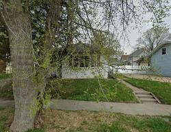 Pre-foreclosure in  Williston Ave Waterloo, IA 50702