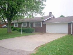  E Robert St, Muncie IN