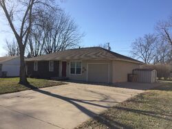  Chandler Ln, Columbus IN