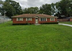 Pre-foreclosure in  Elizabeth St Columbus, IN 47203