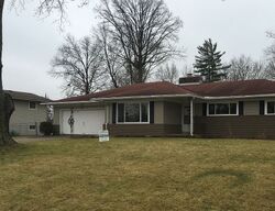 Pre-foreclosure in  Derome Dr Fort Wayne, IN 46835