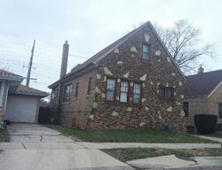 Pre-foreclosure in  W 140TH CT Riverdale, IL 60827