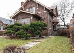 Pre-foreclosure in  S Euclid Ave Chicago, IL 60649