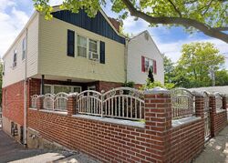 Pre-foreclosure in  Randall Ave Bronx, NY 10465