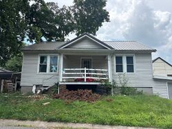 Schroeder St, Chester IL