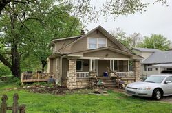 Pre-foreclosure in  S NORTHERN BLVD Independence, MO 64052