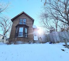 Pre-foreclosure in  Granite St Saint Paul, MN 55117