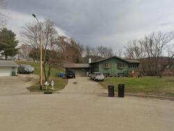 Pre-foreclosure in  Edgeview Dr Rollingstone, MN 55969