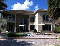 Pre-foreclosure in  Sw 53rd St Hollywood, FL 33029
