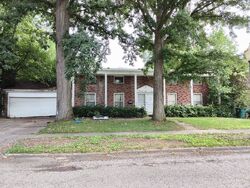  Cooley Dr, Lansing MI