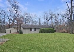 Pre-foreclosure in  Sunset Dr Benton, KY 42025