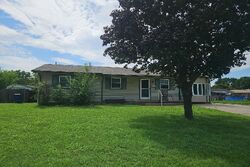 Pre-foreclosure in  S Saint Paul Ave Wichita, KS 67217