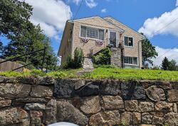 Pre-foreclosure in  Lakeside Dr Bridgeport, CT 06606