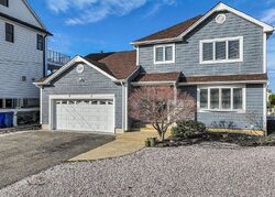Pre-foreclosure in  Starboard Ct Brick, NJ 08723