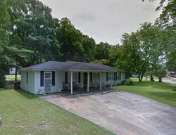 Pre-foreclosure in  OCONNOR DR Tuscaloosa, AL 35401