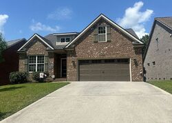 Pre-foreclosure in  Beaver Glade Ln Knoxville, TN 37931