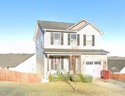 Pre-foreclosure in  Hammett Rd Johnson City, TN 37615