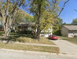 Pre-foreclosure in  S Skyline Dr Liberty, MO 64068