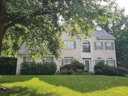 Pre-foreclosure in  Wood Swallow Ct Accokeek, MD 20607