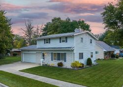 Pre-foreclosure in  Traum Dr Saginaw, MI 48602