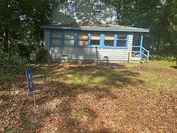Pre-foreclosure in  Brandt Beach Ave Mattapoisett, MA 02739