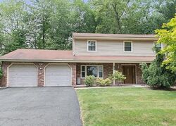  Windermere Ln, New City NY